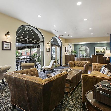 St Charles Inn, Superior Hotel Новий Орлеан Екстер'єр фото